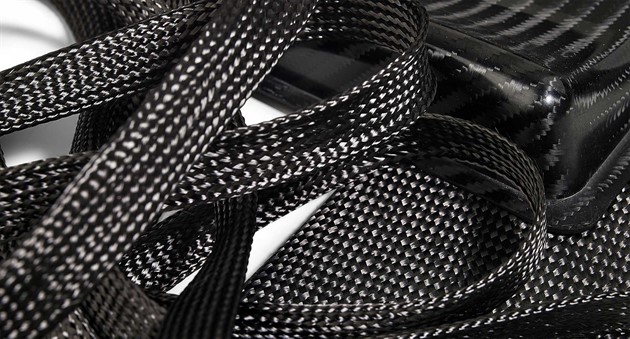 STRUMPOR / FLÄTOR / SNÖREN